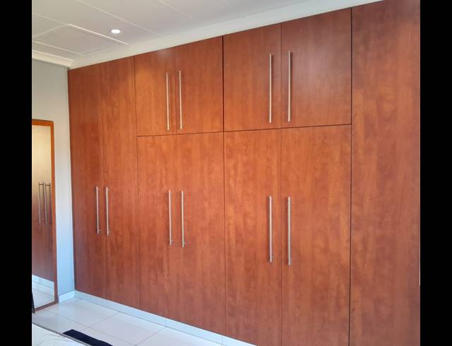 3 BEDROOM DUPLEX FOR SALE IN BLUFF